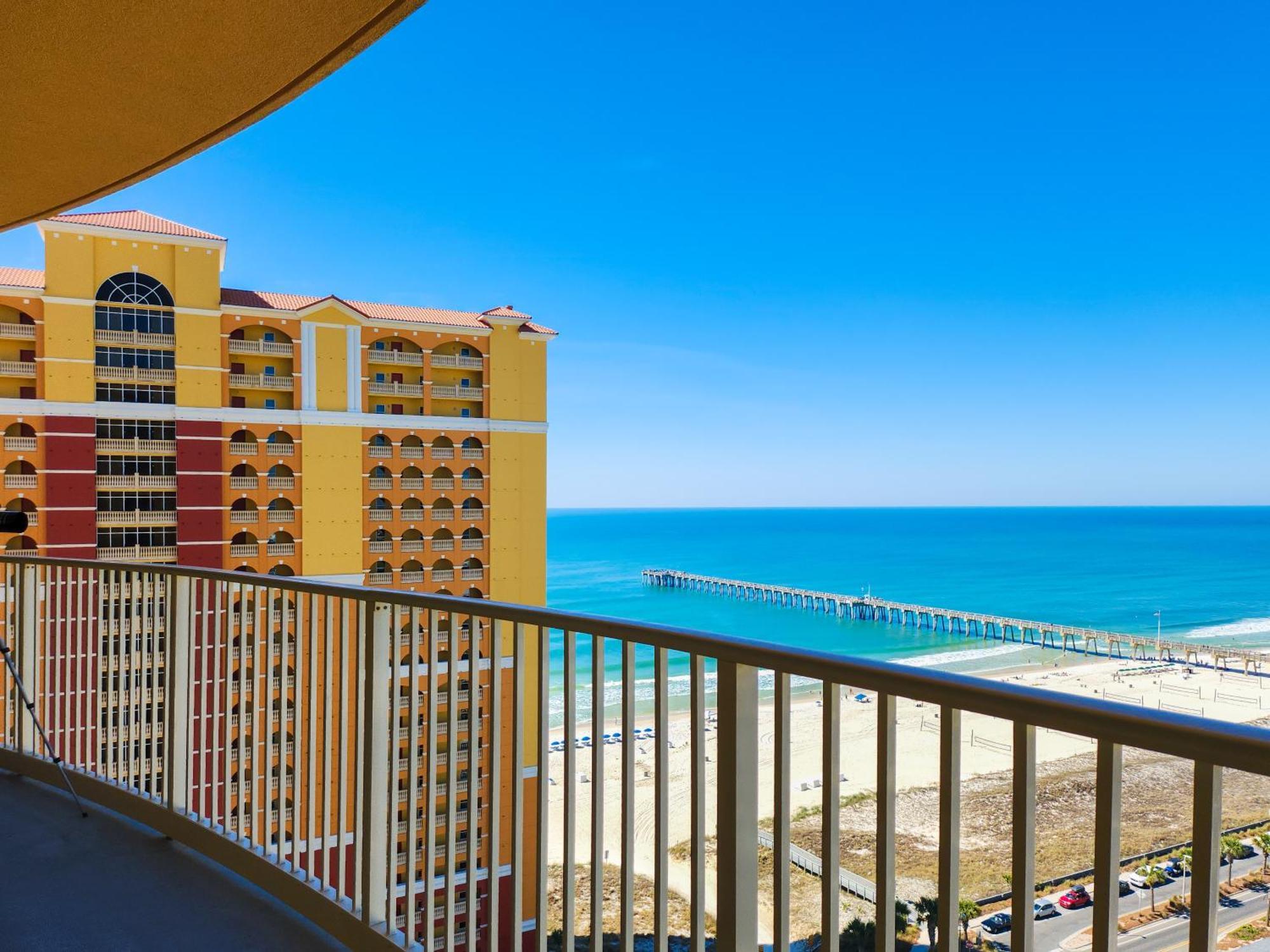 Calypso Resort And Towers #1806-3 By Book That Condo Panama City Beach Exterior photo